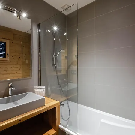 Moderne 4 Etoiles, 11 Pers., Sauna Et Parking - Fr-1-343-180 Chalé